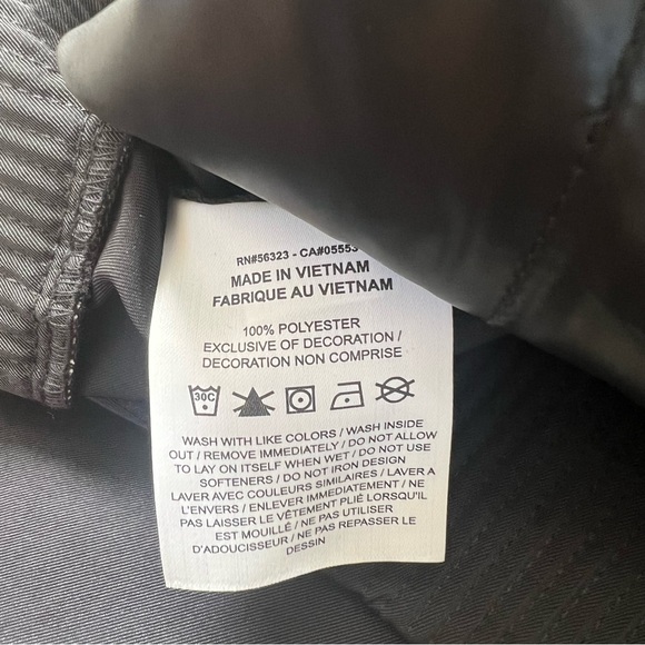 ✔️NWT✔️ NIKE Sportswear Tech Pack High Rise Pants - Picture 9 of 13